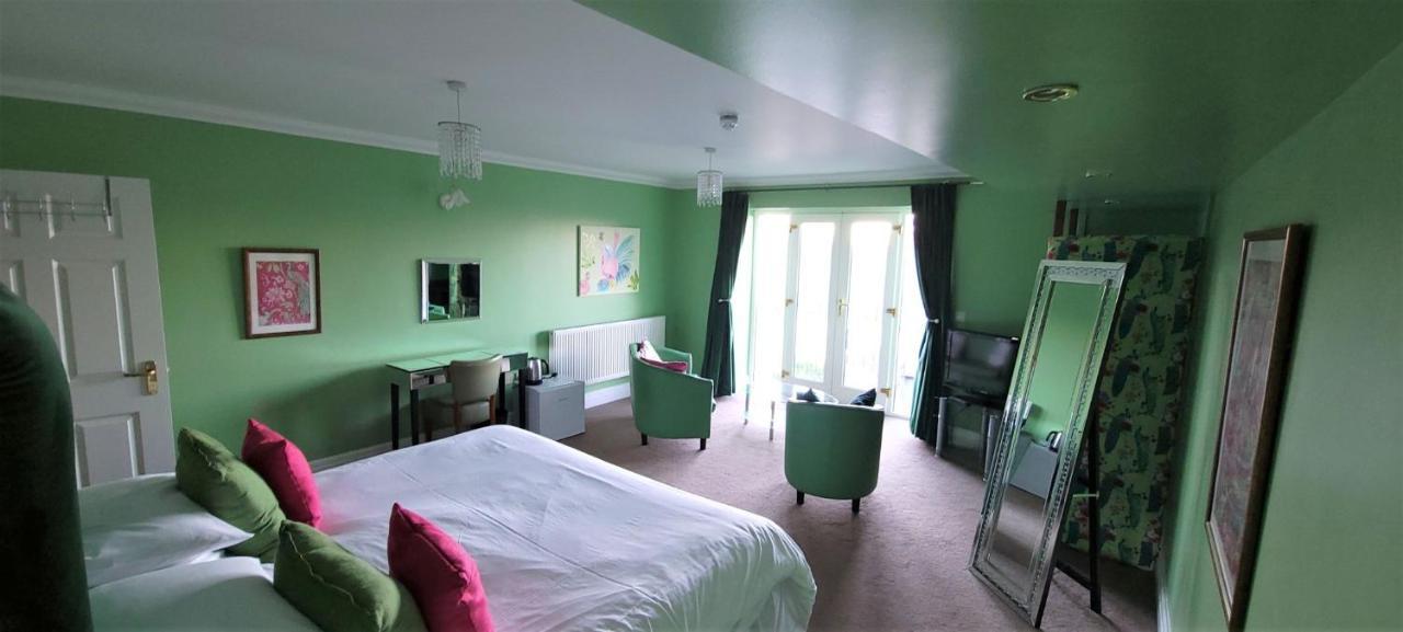 Bed & Breakfast Patricks Boathouse Swansea